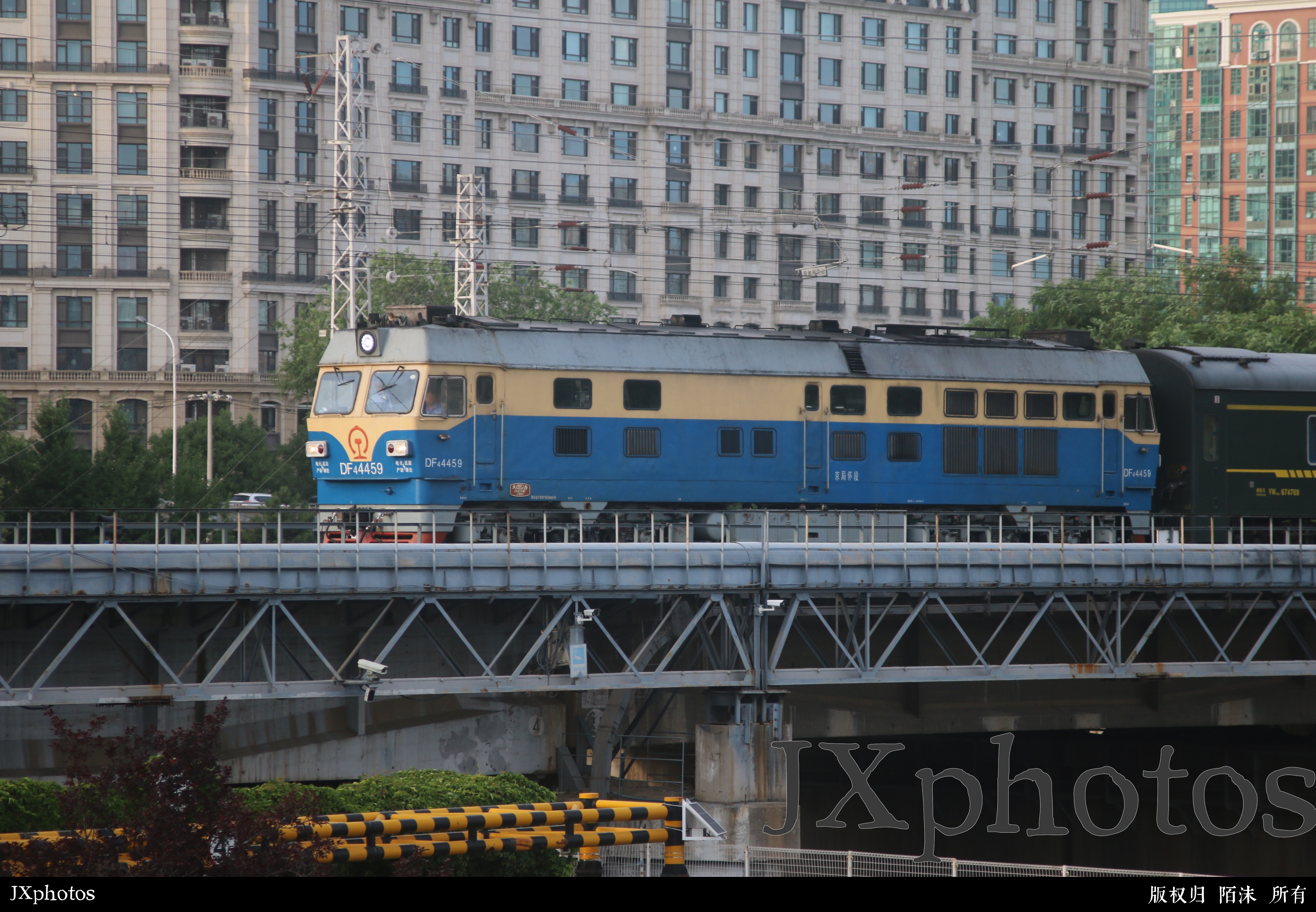 DF4 4459