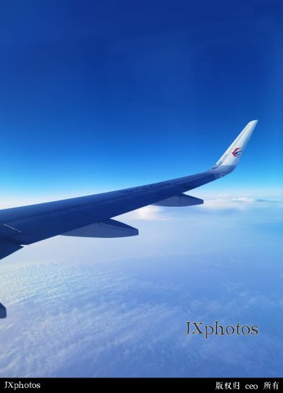 机舱