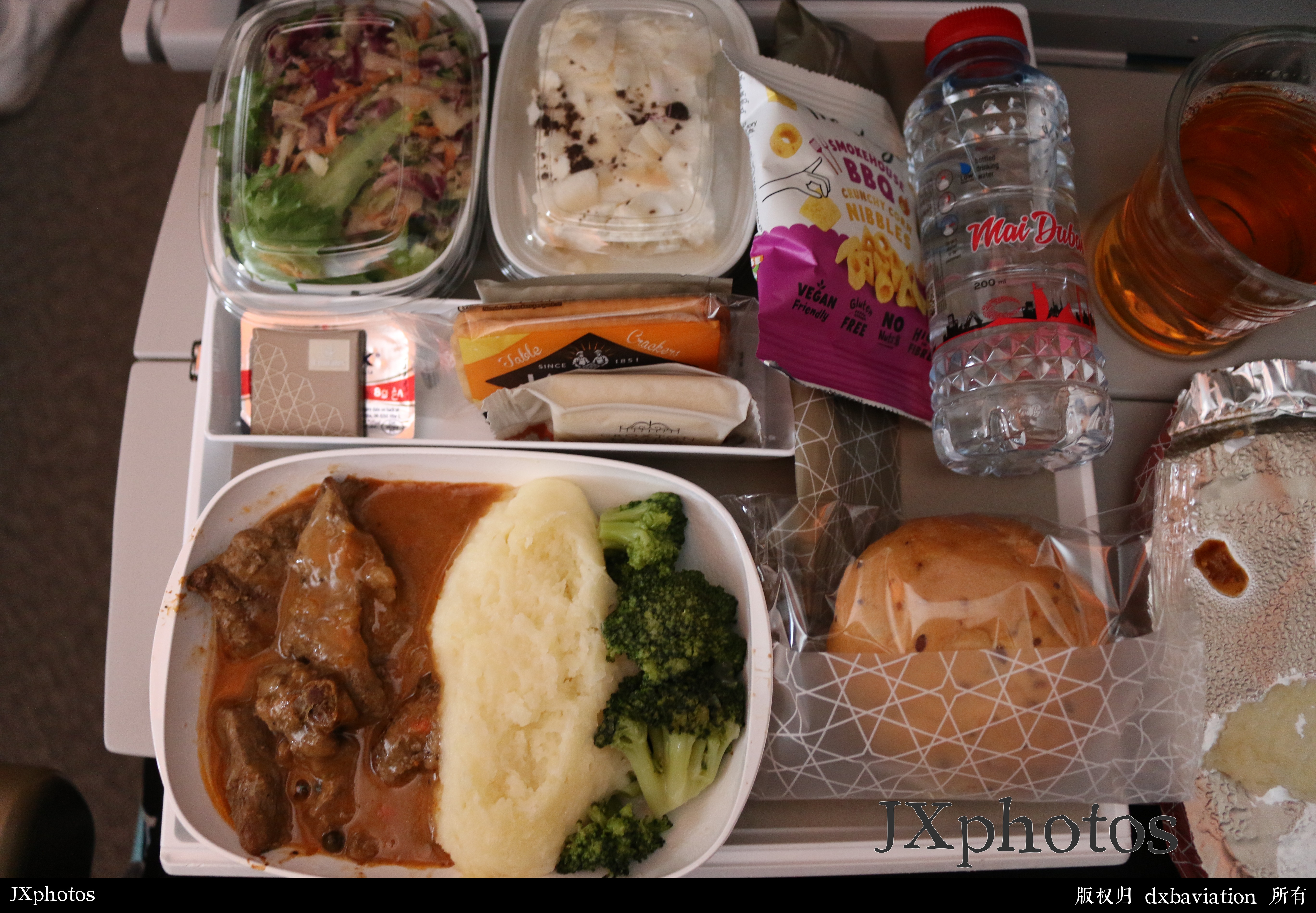 EK372DXB-BKK经济舱餐食