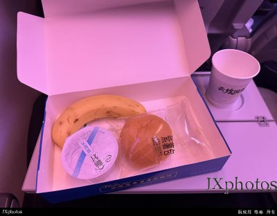 国航359餐食