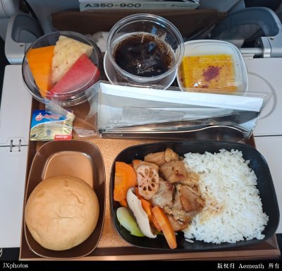 SGN-TPE 经济舱餐食