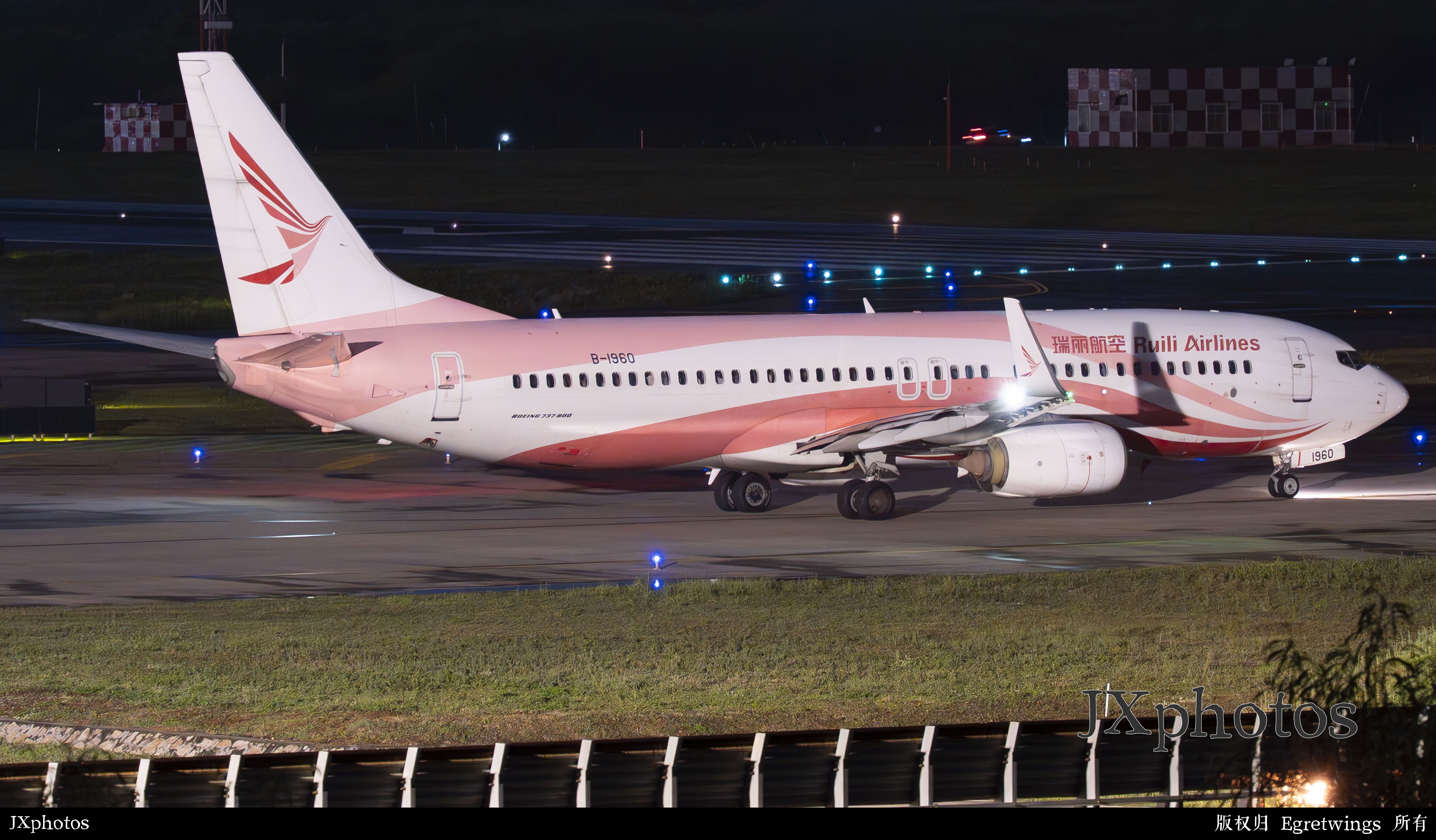 瑞丽航空738