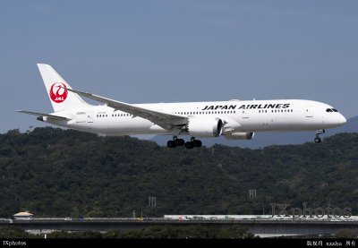 AD1