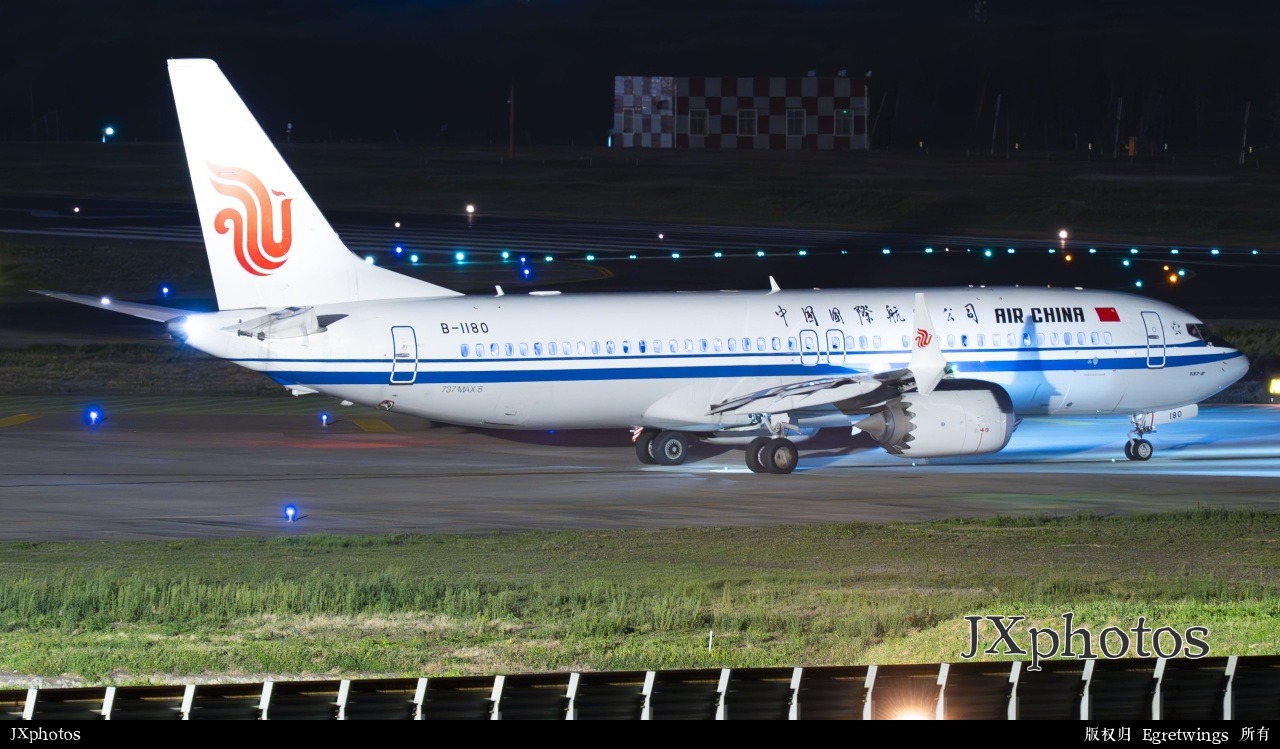 国航737MAX8